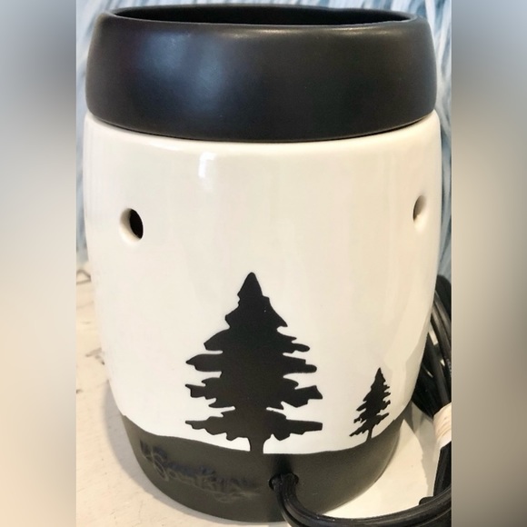 Scentsy Moose melter - Picture 3 of 5